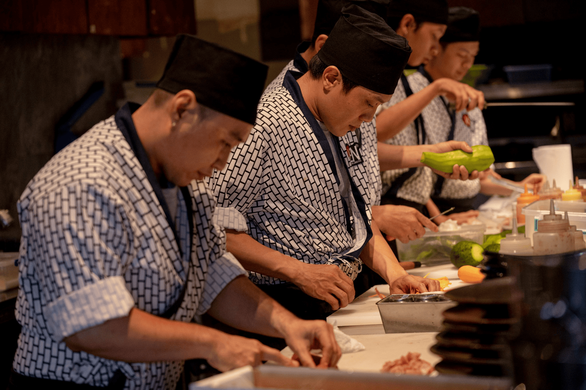 YEN Sushi & Sake Pub has professional chefs and promises to serve diners the most attractive dishes (Source: Fanpage Yen Sushi & Sake Pub)